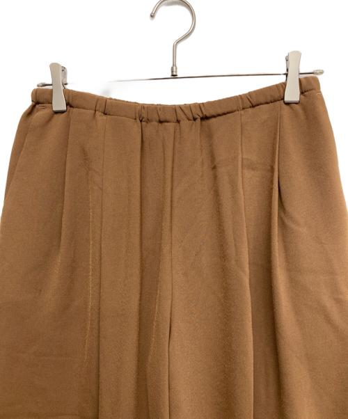 CLANE（クラネ）CLANE (クラネ) DRAWSTRING LOOSE TUCK PANTS ブラウンの古着・服飾アイテム