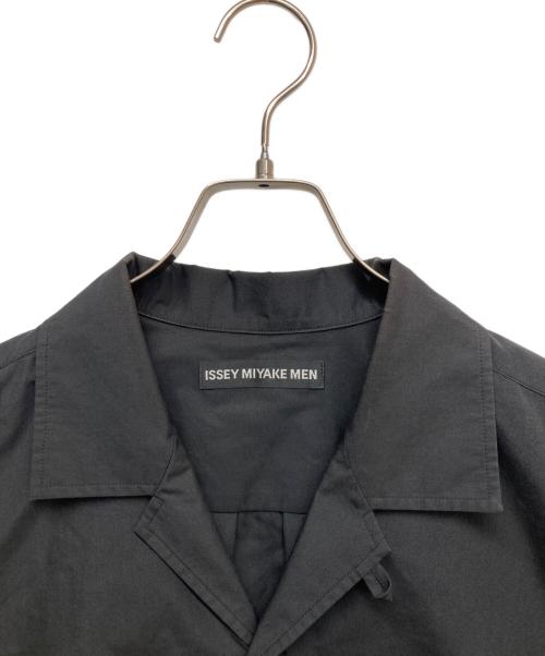 ISSEY MIYAKE MEN（イッセイミヤケメン）ISSEY MIYAKE MEN (イッセイミヤケメン) ボックスポケットオープンカラーシャツ ブラック サイズ:4の古着・服飾アイテム