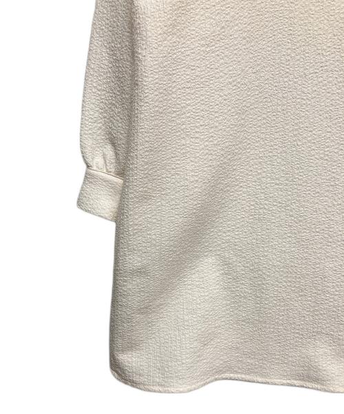 INDIVI（インディヴィ）INDIVI (インディヴィ) シンプルTブラウス ベージュ サイズ:40 未使用品の古着・服飾アイテム