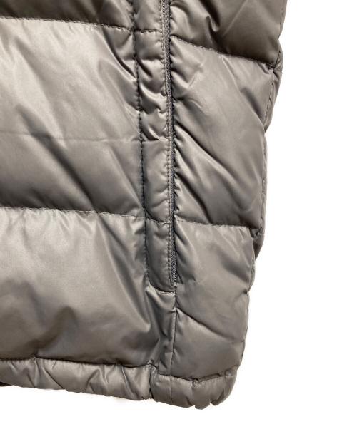 CarHartt（カーハート）CarHartt (カーハート) ボクシーナイロンダウンジャケット グレー サイズ:XLの古着・服飾アイテム