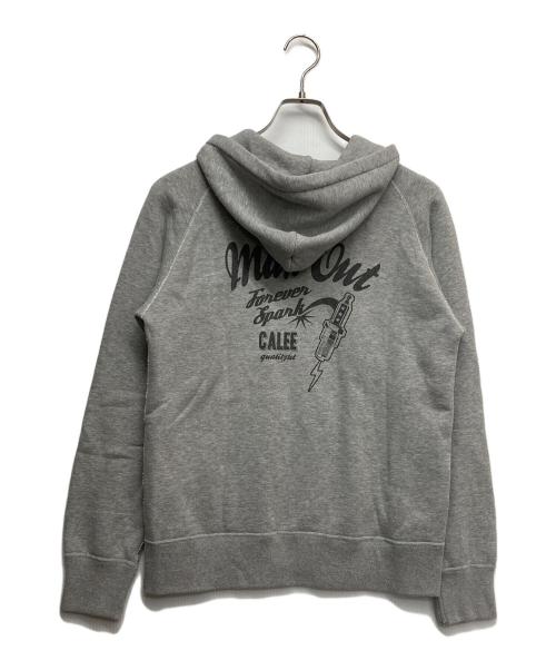 CALEE（キャリー）CALEE (キャリー) プリントパーカー ライトグレー サイズ:M 未使用品の古着・服飾アイテム