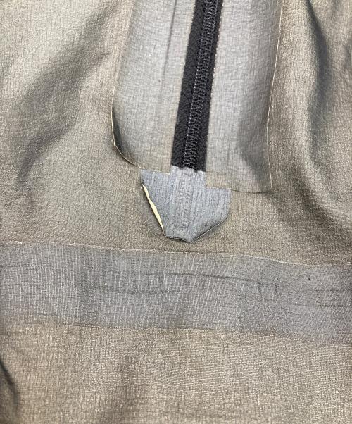 古着（フルギ）古着 (フルギ) アウトドアジャケット ブラック×カーキ サイズ:Lの古着・服飾アイテム