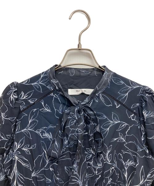HER LIP TO（ハーリップトゥ）Her lip to (ハーリップトゥ) フラワープリントワンピース ブルー×ネイビー サイズ:Sの古着・服飾アイテム