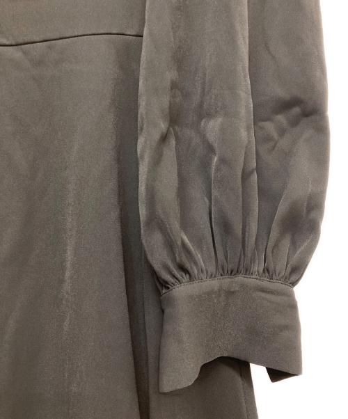 HER LIP TO（ハーリップトゥ）HER LIP TO (ハーリップトゥ) Grand Midi Dress ホワイト×ブラック サイズ:Mの古着・服飾アイテム