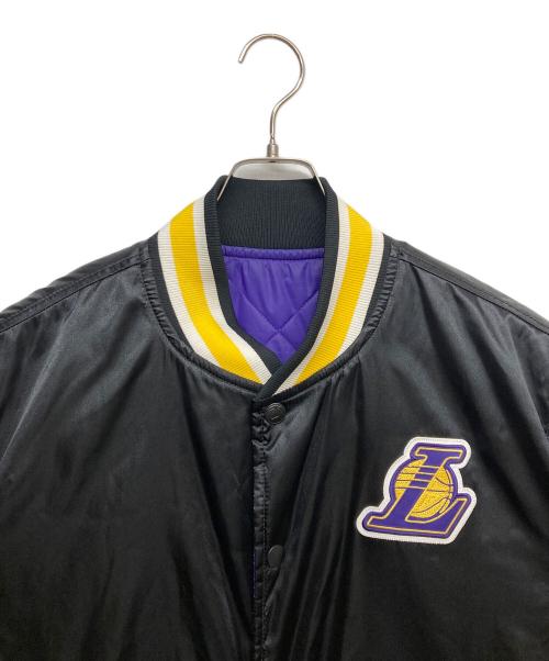 NIKE（ナイキ）NIKE (ナイキ) Los Angeles Lakers Courtside リバーシブルナイロンスタジャン ブラック サイズ:XLの古着・服飾アイテム