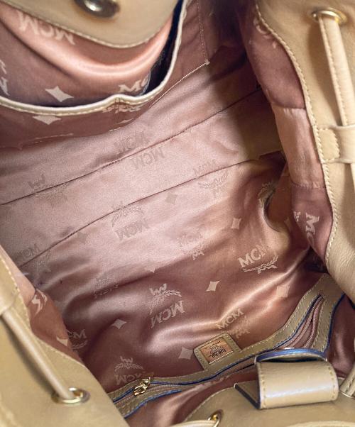 MCM（エムシーエム）MCM (エムシーエム) ヴィセトス ハンドバッグ ブラウンの古着・服飾アイテム