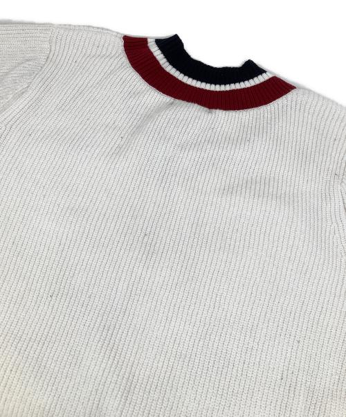 FRED PERRY（フレッドペリー）FRED PERRY (フレッドペリー) Vネックニット ホワイト サイズ:Mの古着・服飾アイテム