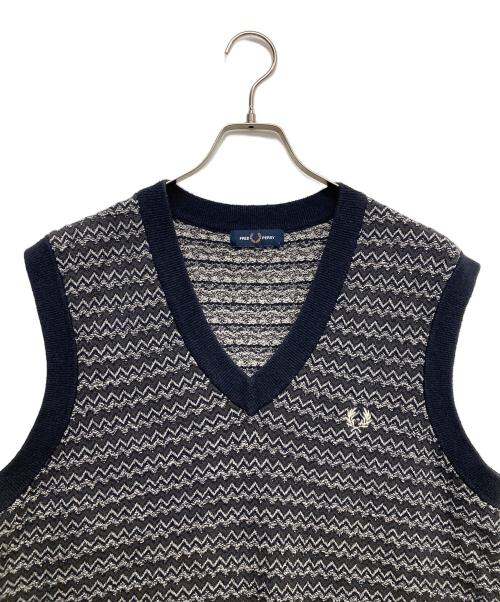 FRED PERRY（フレッドペリー）FRED PERRY (フレッドペリー) 総柄ニットベスト ブラック サイズ:Lの古着・服飾アイテム