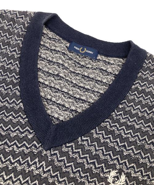 FRED PERRY（フレッドペリー）FRED PERRY (フレッドペリー) 総柄ニットベスト ブラック サイズ:Lの古着・服飾アイテム