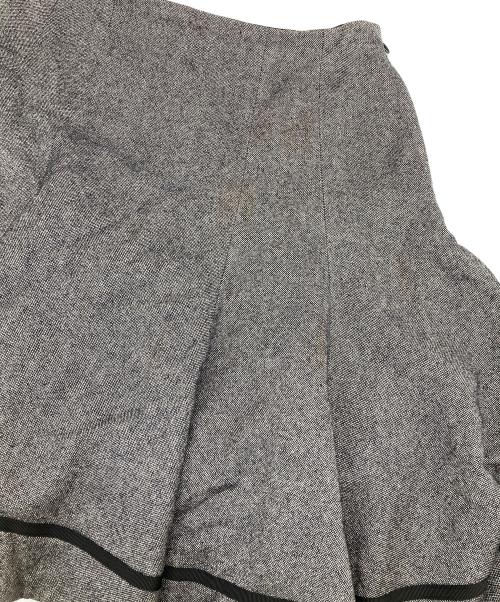 FOXEY NEWYORK（フォクシーニューヨーク）FOXEY NEWYORK (フォクシーニューヨーク) フリルミニスカート ブラック×グレー サイズ:38の古着・服飾アイテム