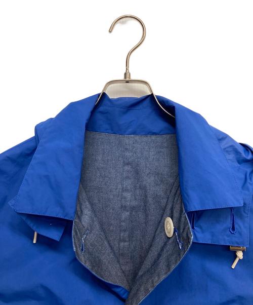 Traditional Weatherwear（トラディショナルウェザーウェア）Traditional Weatherwear (トラディショナルウェザーウェア) リバーシブルフーテッドジャケット ブルー サイズ:40の古着・服飾アイテム