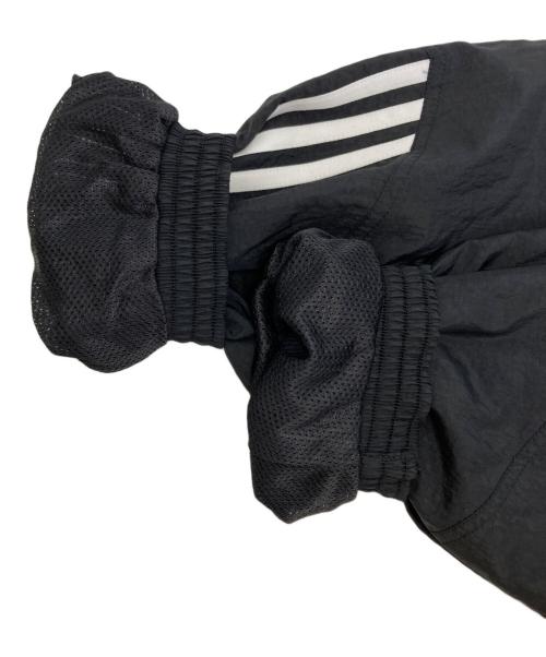 adidas（アディダス）adidas (アディダス) DISRUPTED ICON TRACK TOPS ブラック サイズ:Sの古着・服飾アイテム
