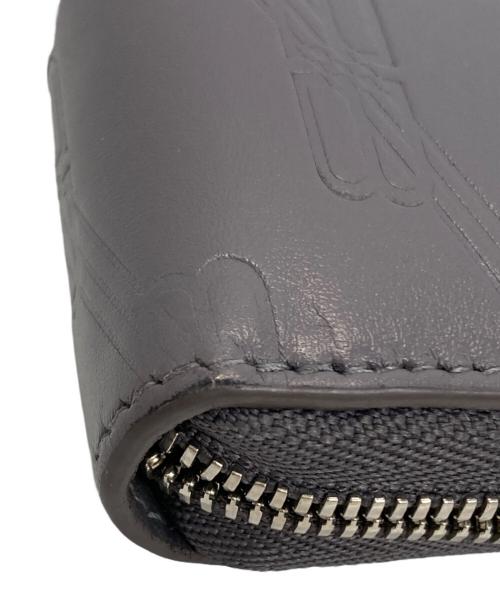 BALENCIAGA（バレンシアガ）BALENCIAGA (バレンシアガ) エンボスシグネチャーラウンドジップウォレット グレーの古着・服飾アイテム