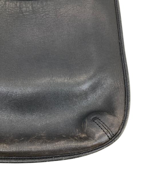 COACH（コーチ）COACH (コーチ) フラップショルダーバッグ ブラックの古着・服飾アイテム