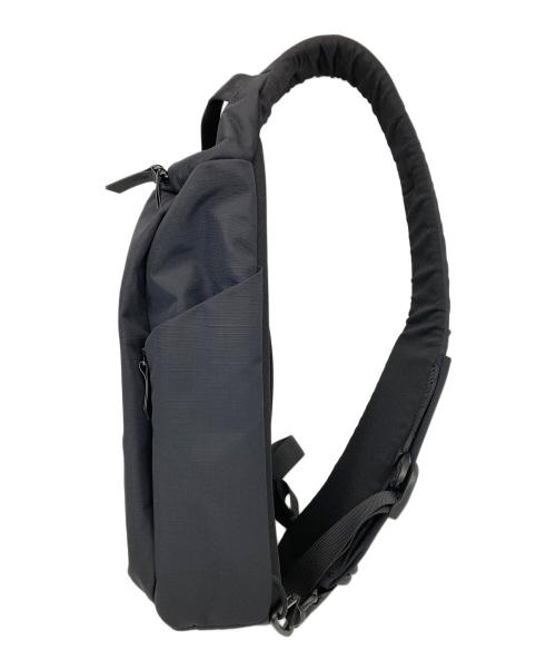 ALPAKA（アルパカ）ALPAKA (アルパカ) METRO CROSSBODY ブラックの古着・服飾アイテム