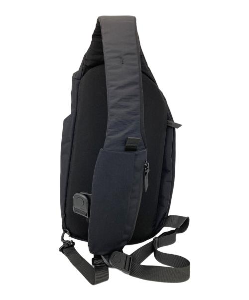 ALPAKA（アルパカ）ALPAKA (アルパカ) METRO CROSSBODY ブラックの古着・服飾アイテム