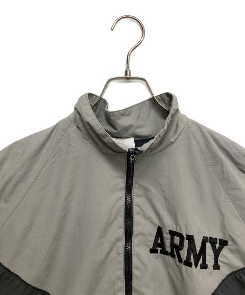US ARMY（ユーエスアーミー）US ARMY (ユーエスアーミー) IPFUトレーニングジャケット グレー サイズ:Mの古着・服飾アイテム