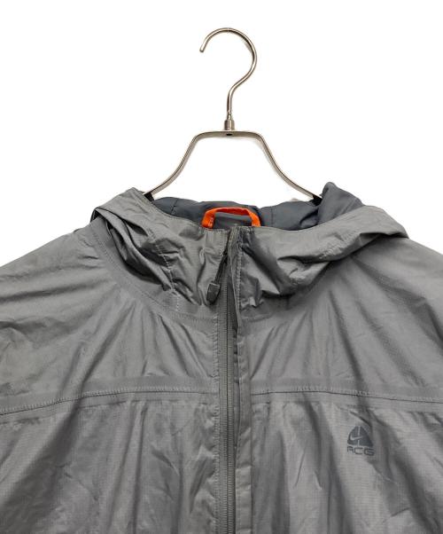 NIKE ACG（ナイキエーシージー）NIKE ACG (ナイキエーシージー) マウンテンパーカー ライトグレー サイズ:XLの古着・服飾アイテム