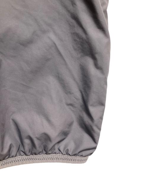 NIKE ACG（ナイキエーシージー）NIKE ACG (ナイキエーシージー) パフジャケット グレー サイズ:Ｌの古着・服飾アイテム