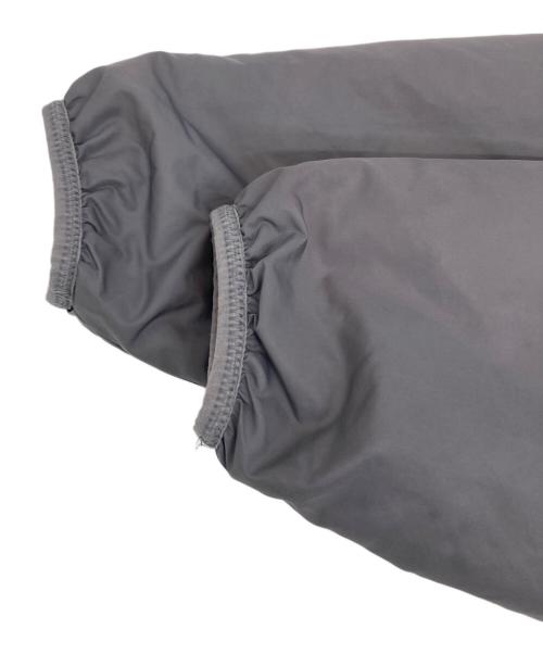 NIKE ACG（ナイキエーシージー）NIKE ACG (ナイキエーシージー) パフジャケット グレー サイズ:Ｌの古着・服飾アイテム
