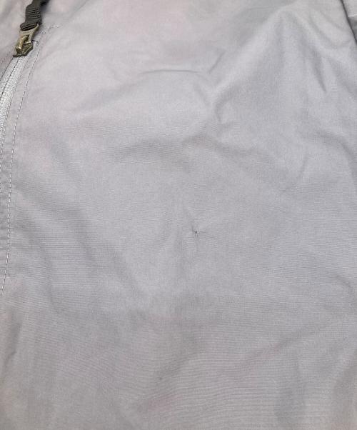 NIKE ACG（ナイキエーシージー）NIKE ACG (ナイキエーシージー) パフジャケット グレー サイズ:Ｌの古着・服飾アイテム
