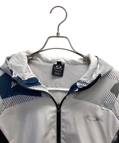 OAKLEY（オークリー）OAKLEY (オークリー) フーデッドナイロンジャケット ホワイト サイズ:Lの古着・服飾アイテム