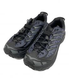 HOKAONEONE（ホカオネオネ）の古着「マファテ スリー2 ワードマーク スニーカー」｜ブラック