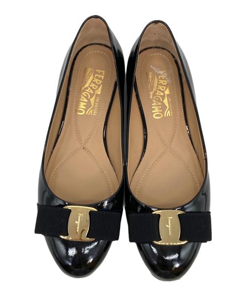 Salvatore Ferragamo（サルヴァトーレ フェラガモ）Salvatore Ferragamo (サルヴァトーレ フェラガモ) ヴァラリボンパンプス ブラック サイズ:6Cの古着・服飾アイテム