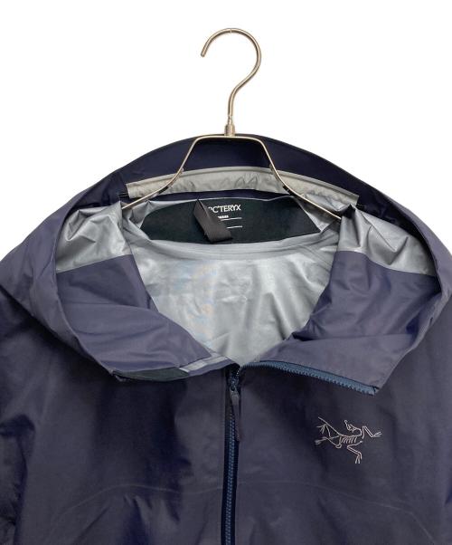 ARC'TERYX（アークテリクス）ARC'TERYX (アークテリクス) BETA SL JACKET ネイビー サイズ:Lの古着・服飾アイテム