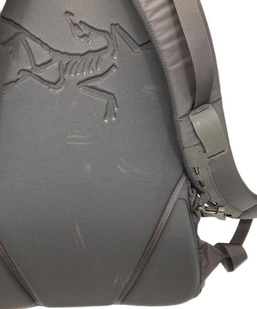 ARC'TERYX（アークテリクス）ARC'TERYX (アークテリクス) ARRO-バックパック カーキ×ブラックの古着・服飾アイテム