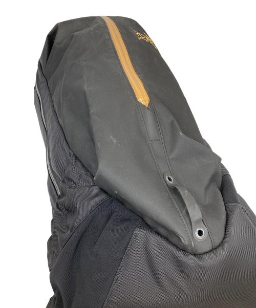 ARC'TERYX（アークテリクス）ARC'TERYX (アークテリクス) ARRO-バックパック カーキ×ブラックの古着・服飾アイテム