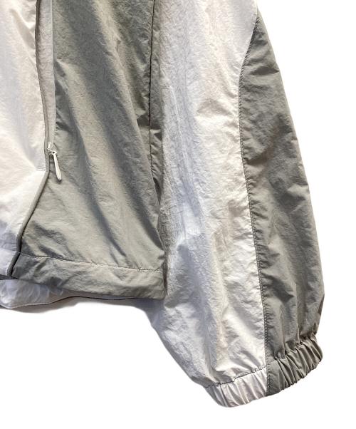 X-LARGE（エクストララージ）X-LARGE (エクストララージ) PIPING HOODED JACKET ホワイト サイズ:Mの古着・服飾アイテム