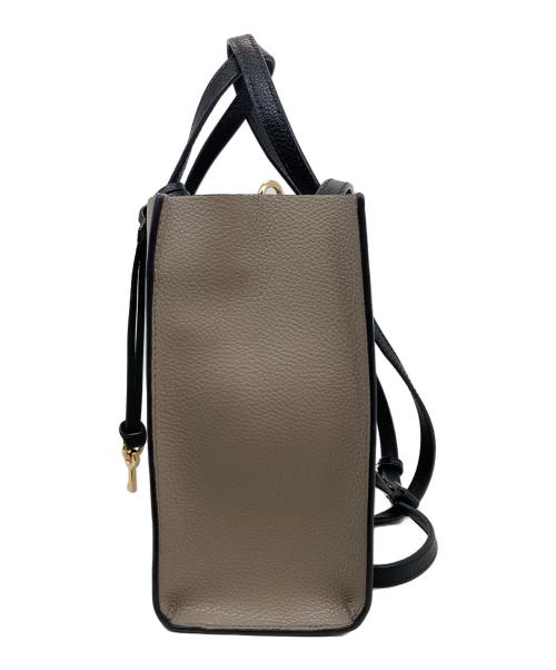 MARC JACOBS（マークジェイコブス）MARC JACOBS (マークジェイコブス) ショルダーバッグ アイボリー×ベージュの古着・服飾アイテム