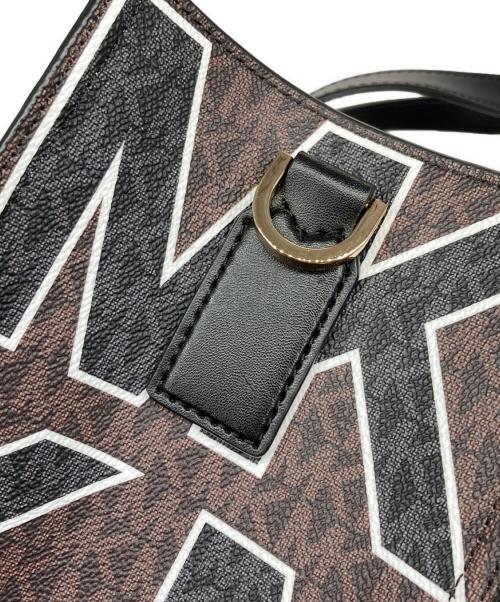 MICHAEL KORS（マイケルコース）MICHAEL KORS (マイケルコース) PVCレザートートバッグ ホワイト×ブラウンの古着・服飾アイテム