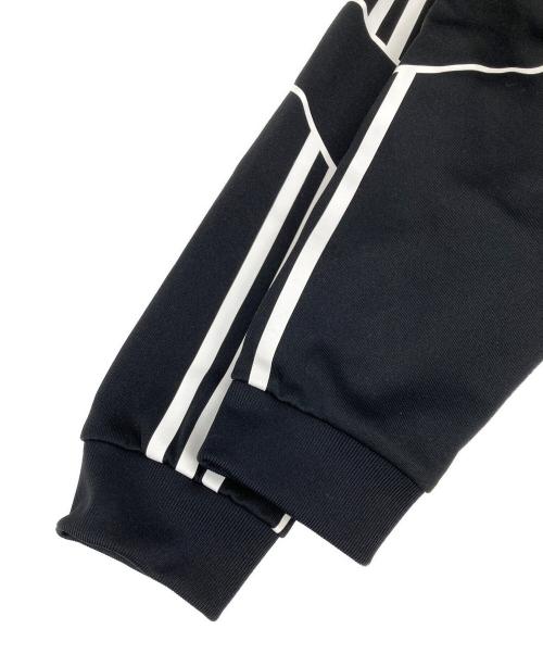 adidas（アディダス）adidas (アディダス) フレイムストライク トラックトップ ブラック サイズ:Oの古着・服飾アイテム
