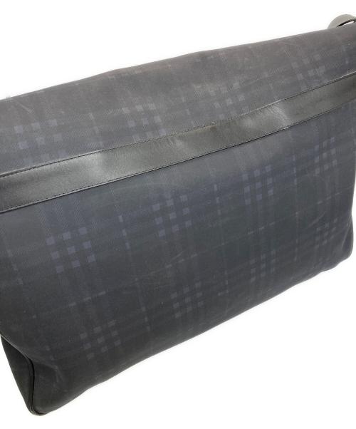 Burberry's（バーバリーズ）Burberry's (バーバリーズ) ノバチェックショルダーバッグ ネイビーの古着・服飾アイテム