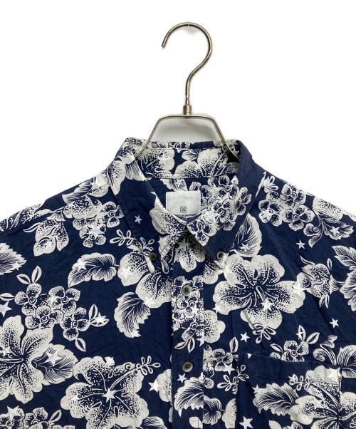 uniform experiment（ユニフォームエクスペリメント）uniform experiment (ユニフォームエクスペリメント) TROPICAL FLOWER STAR B.D SHIRT ホワイト×ネイビー サイズ:2の古着・服飾アイテム