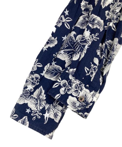 uniform experiment（ユニフォームエクスペリメント）uniform experiment (ユニフォームエクスペリメント) TROPICAL FLOWER STAR B.D SHIRT ホワイト×ネイビー サイズ:2の古着・服飾アイテム