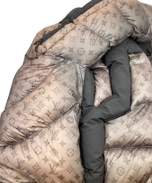 LOUIS VUITTON（ルイ ヴィトン）LOUIS VUITTON (ルイ ヴィトン) 2054ヒートリアクティブパファ モノグラムダウンジャケット グレー×ブラック サイズ:46の古着・服飾アイテム