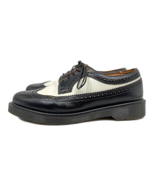 Dr.Martens（ドクターマーチン）Dr.Martens (ドクターマーチン) ウィングチップレザーシューズ ホワイト×ブラック サイズ:UK8の古着・服飾アイテム