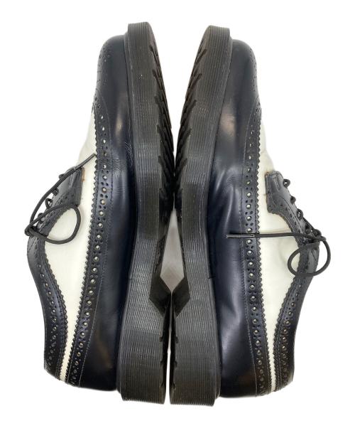 Dr.Martens（ドクターマーチン）Dr.Martens (ドクターマーチン) ウィングチップレザーシューズ ホワイト×ブラック サイズ:UK8の古着・服飾アイテム