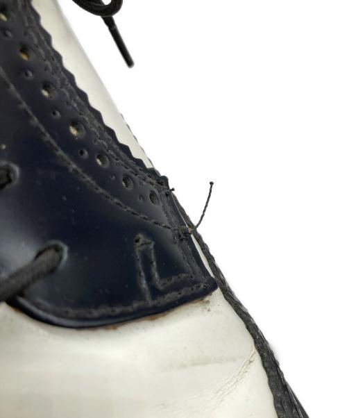 Dr.Martens（ドクターマーチン）Dr.Martens (ドクターマーチン) ウィングチップレザーシューズ ホワイト×ブラック サイズ:UK8の古着・服飾アイテム