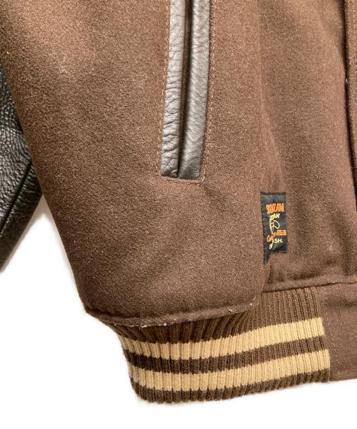 AVIREX（アヴィレックス）AVIREX (アヴィレックス) SKOOKUM (スクーカム) SKOOKUM VARSITY JACKET ブラウン サイズ:Mの古着・服飾アイテム