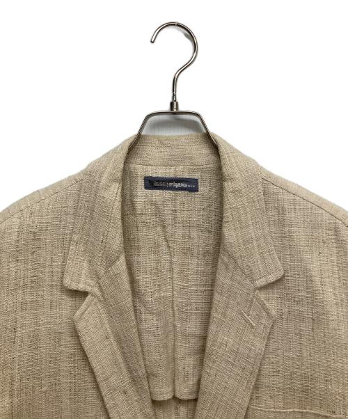 ISSEY MIYAKE MEN（イッセイミヤケメン）ISSEY MIYAKE MEN (イッセイミヤケメン) シルクツイードテーラードジャケット ベージュ サイズ:Mの古着・服飾アイテム