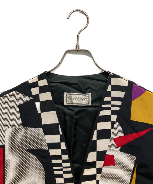 GIANNI VERSACE（ジャンニ・ヴェルサーチ）GIANNI VERSACE (ジャンニ・ヴェルサーチ) 総柄ベスト ブラック サイズ:48の古着・服飾アイテム