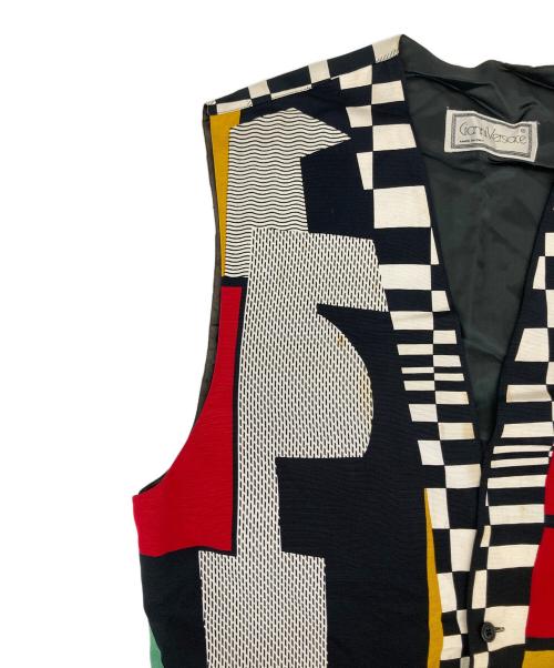 GIANNI VERSACE（ジャンニ・ヴェルサーチ）GIANNI VERSACE (ジャンニ・ヴェルサーチ) 総柄ベスト ブラック サイズ:48の古着・服飾アイテム