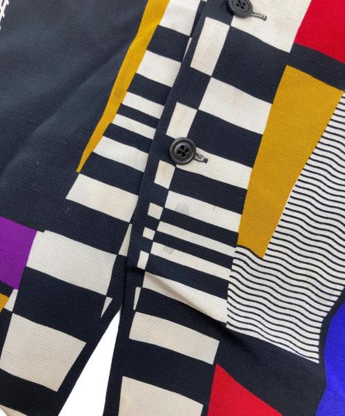 GIANNI VERSACE（ジャンニ・ヴェルサーチ）GIANNI VERSACE (ジャンニ・ヴェルサーチ) 総柄ベスト ブラック サイズ:48の古着・服飾アイテム