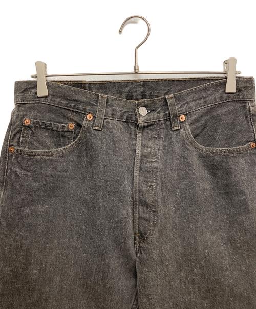 LEVI'S（リーバイス）LEVI'S (リーバイス) 501先染めデニムパンツ ブラック サイズ:32-30の古着・服飾アイテム