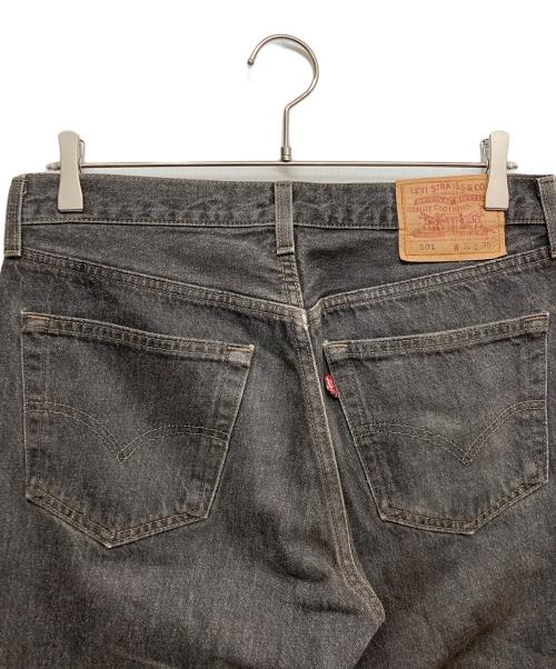 LEVI'S（リーバイス）LEVI'S (リーバイス) 501先染めデニムパンツ ブラック サイズ:32-30の古着・服飾アイテム