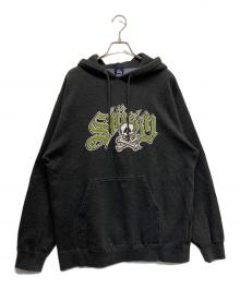 stussy（ステューシー）の古着「スカルロゴプルオーバーパーカー」｜ブラック